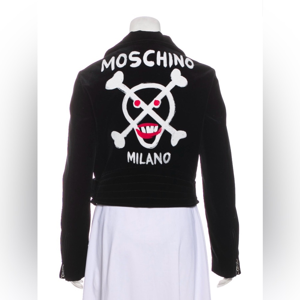 RARE MOSCHINO COUTURE PAINTED SKULL & CROSSBONES BLACK VELVET MOTO/BIKER JACKET